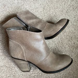 Taupe 8.5 Jessica Simpson Booties